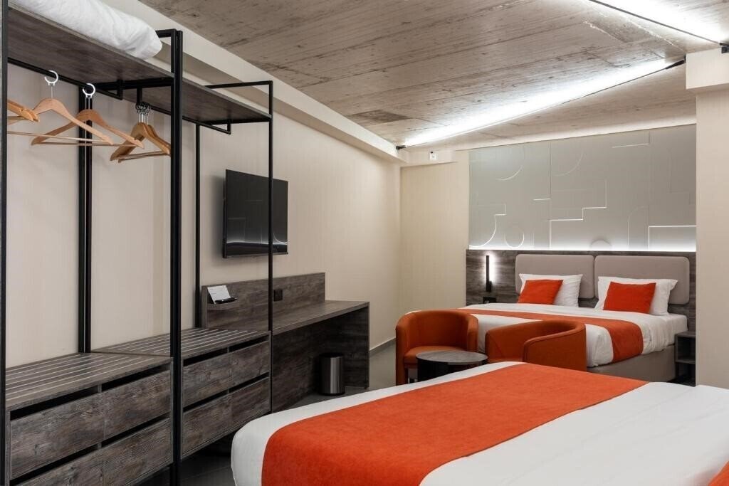 Панорама Alavits Hotel by ST Hotels 3*