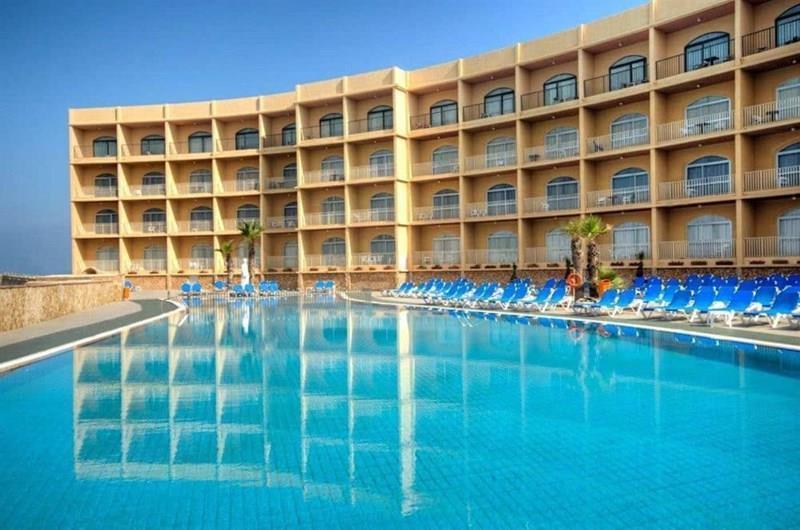 Отель Mellieha Bay 4*
