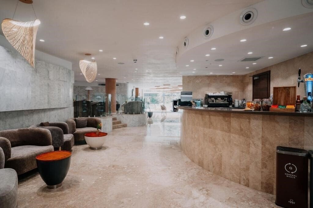 Апартаменты Reef & SPA 4*