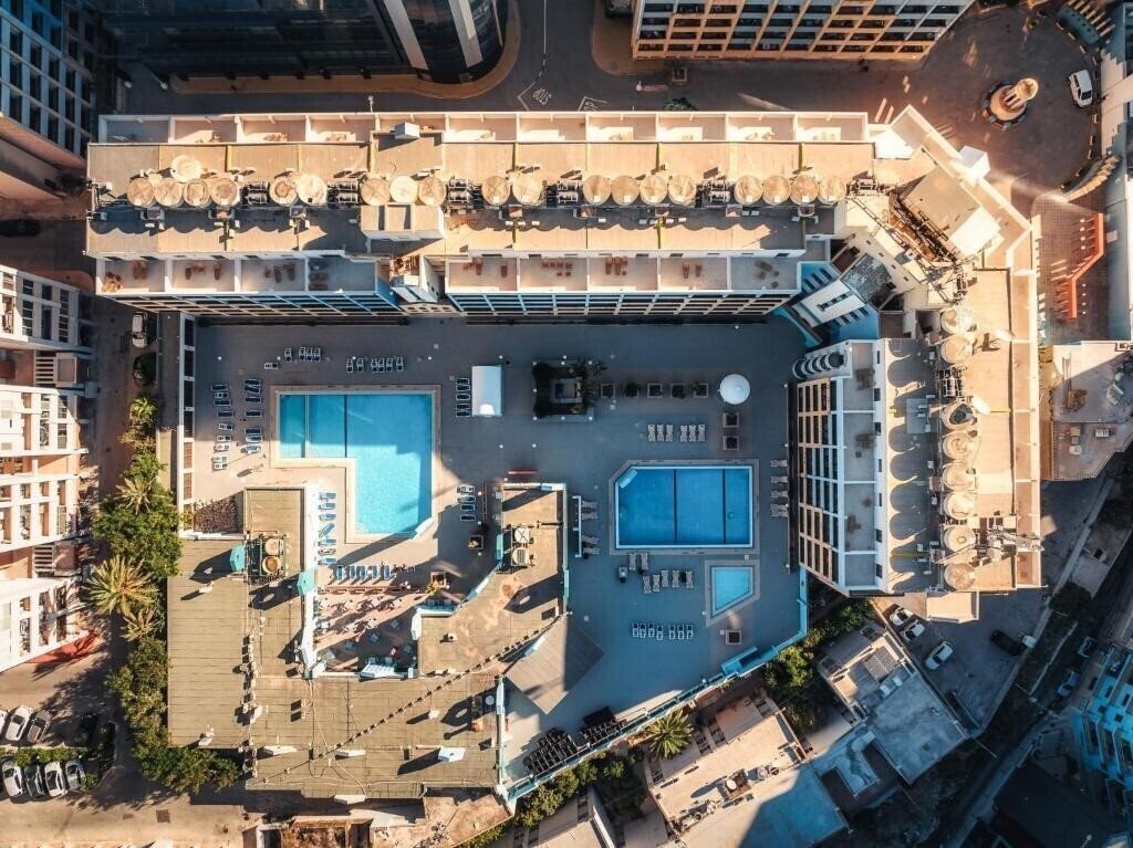 Апартаменты The St. George’s Park Hotel 3*