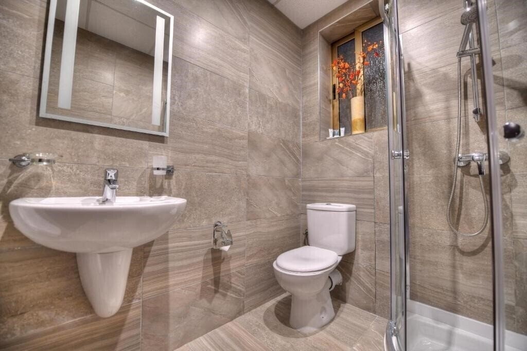 Территория St. Julians Bay Hotel 3*