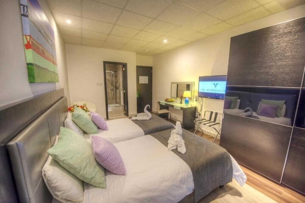 Панорама St. Julians Bay Hotel 3*