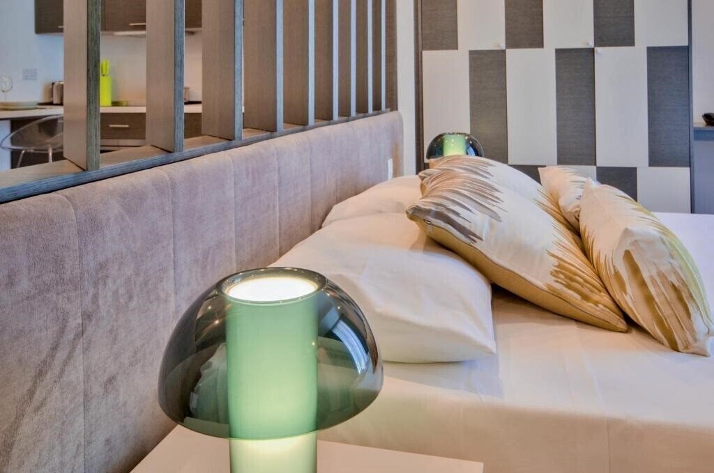 Апартаменты Jules Suites 1*