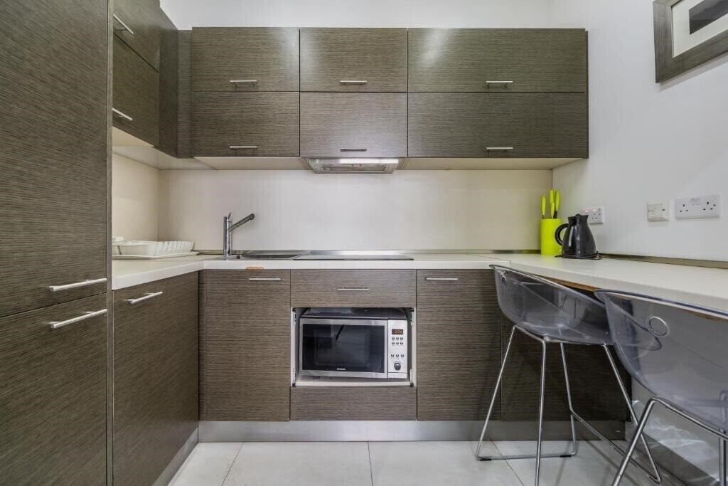 Панорама Jules Suites 1*