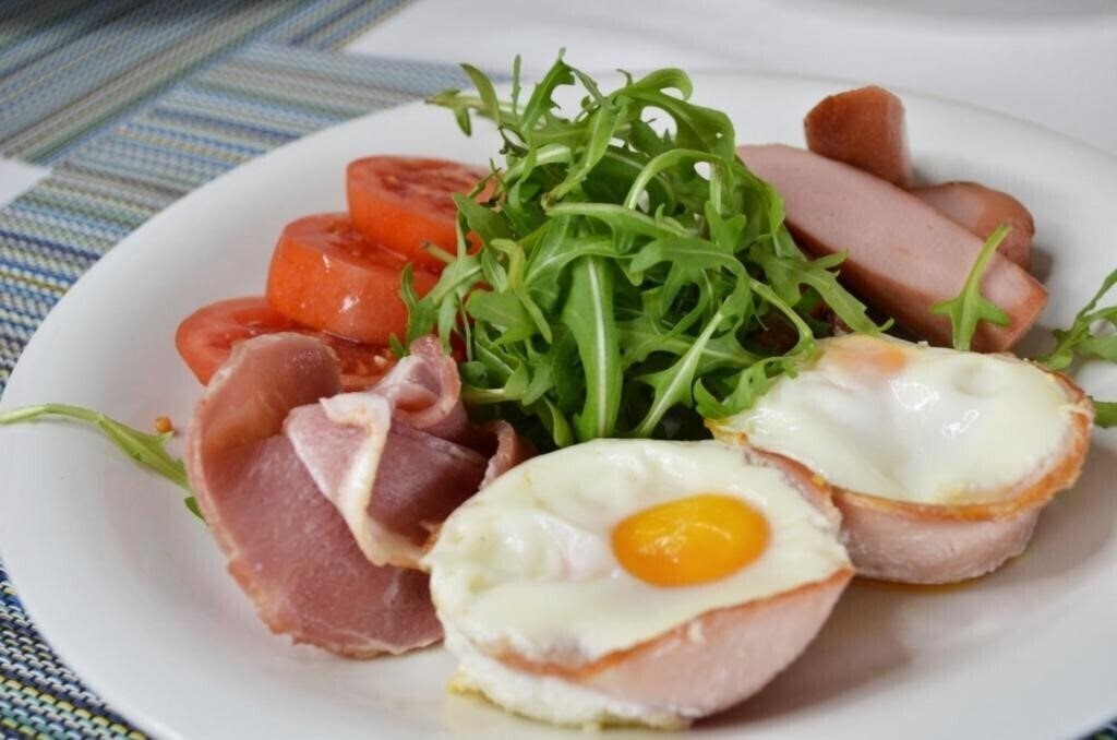 Территория The Crown 4*