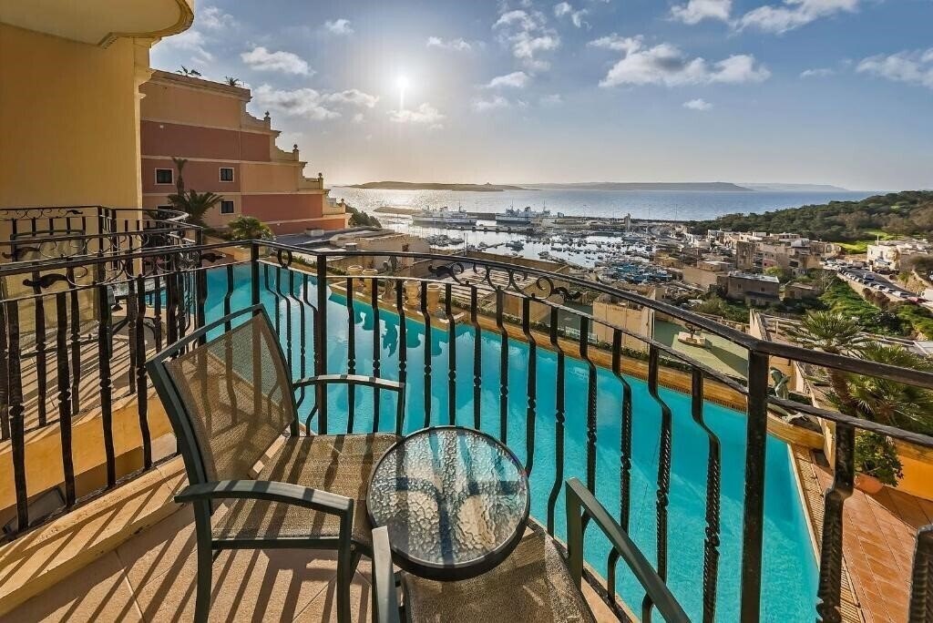 Територія Grand Hotel Gozo 4*