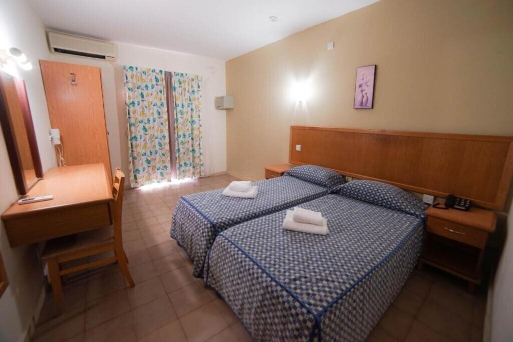 Панорама Qawra Point Holiday Complex 3*