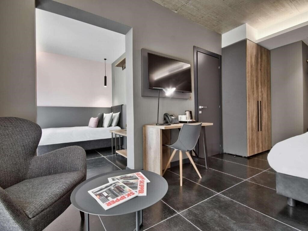 Апартаменти Number 11 Hotel 1*