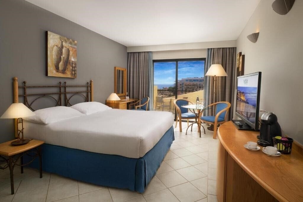 Изображение Marina Hotel At The Corinthia Beach Resort 4*