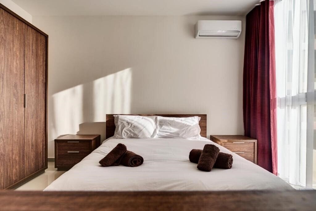 Панорама The Village Apartments 3*