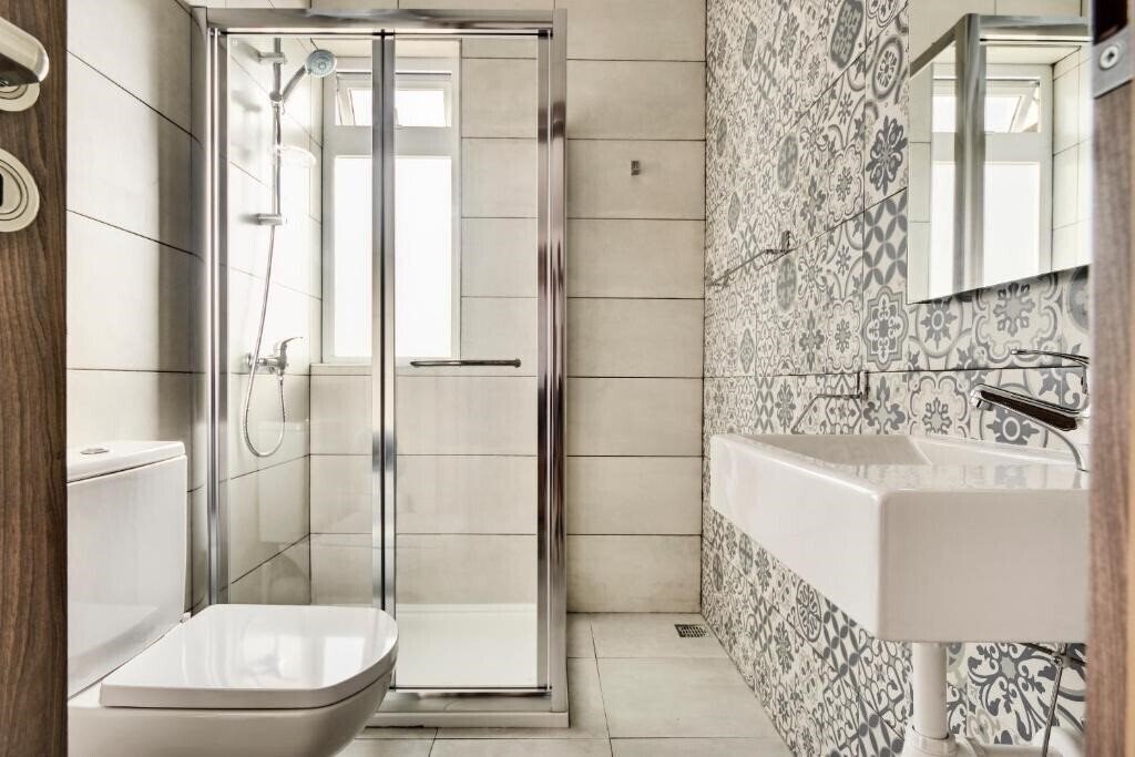 Апартаменти The Village Apartments 3*