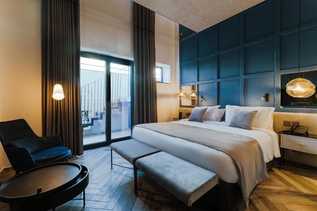 Фотографія The Embassy Valletta 4*