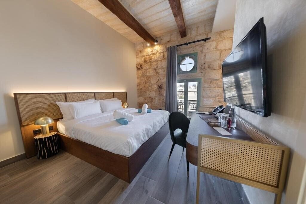 Апартаменти DOMS Boutique Living 4*