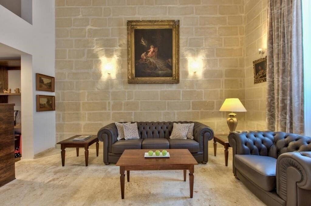 Вид Palazzo Violetta 4*
