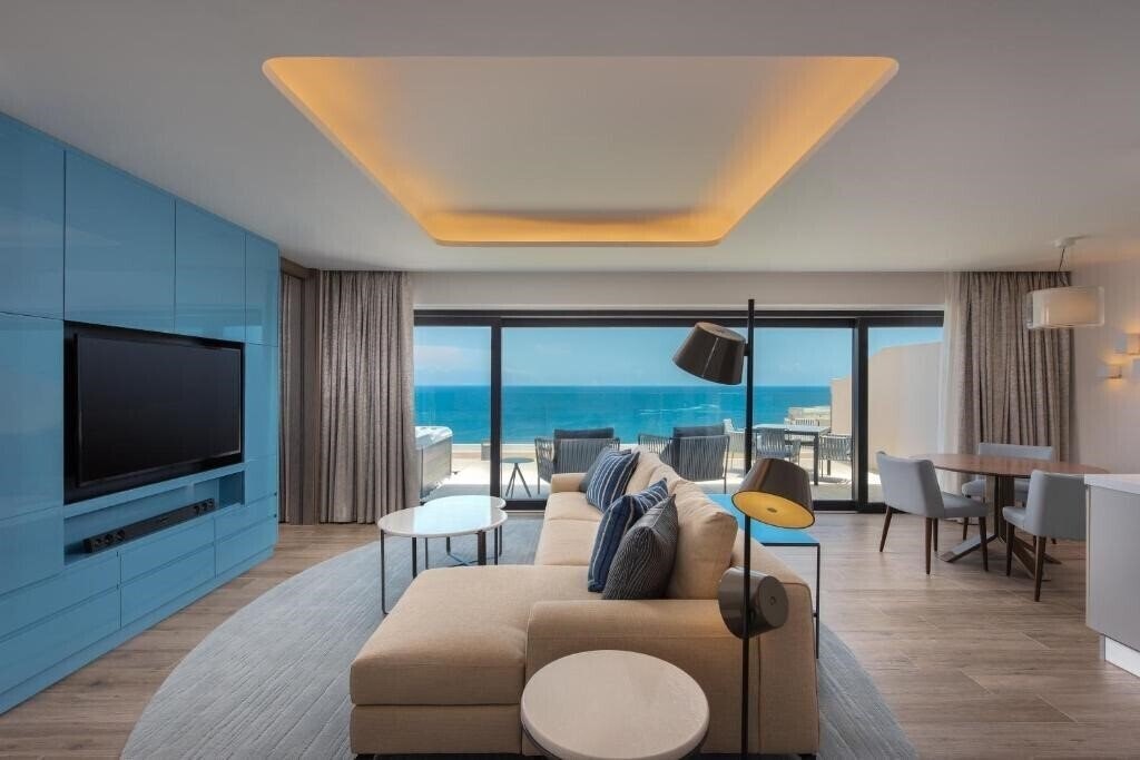 Фотографія Westin Dragonara Resort 5*