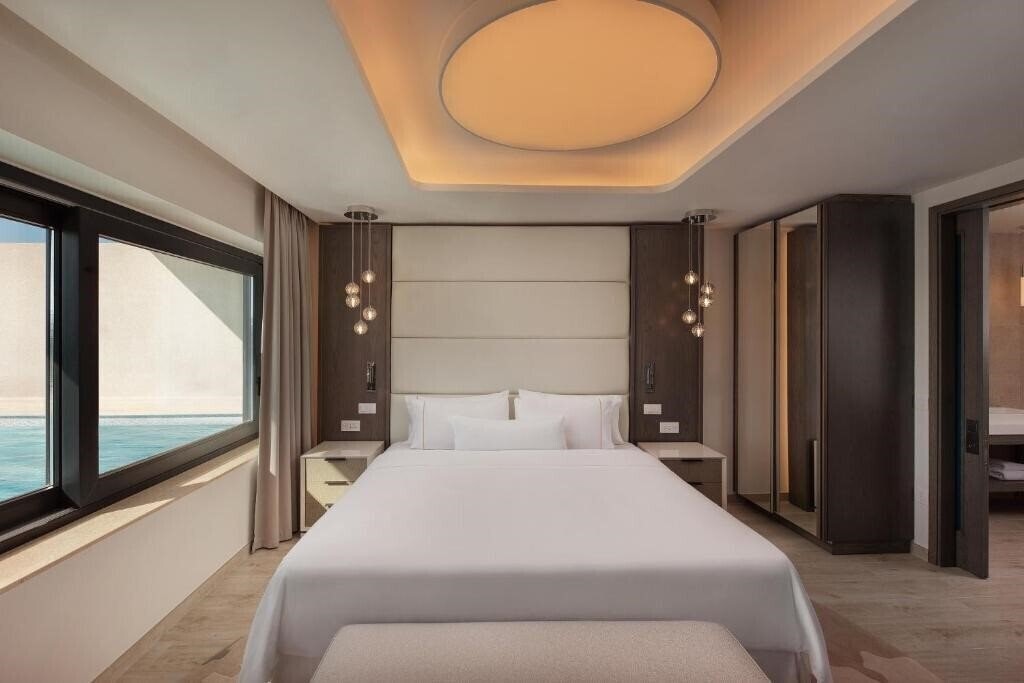 Панорама Westin Dragonara Resort 5*