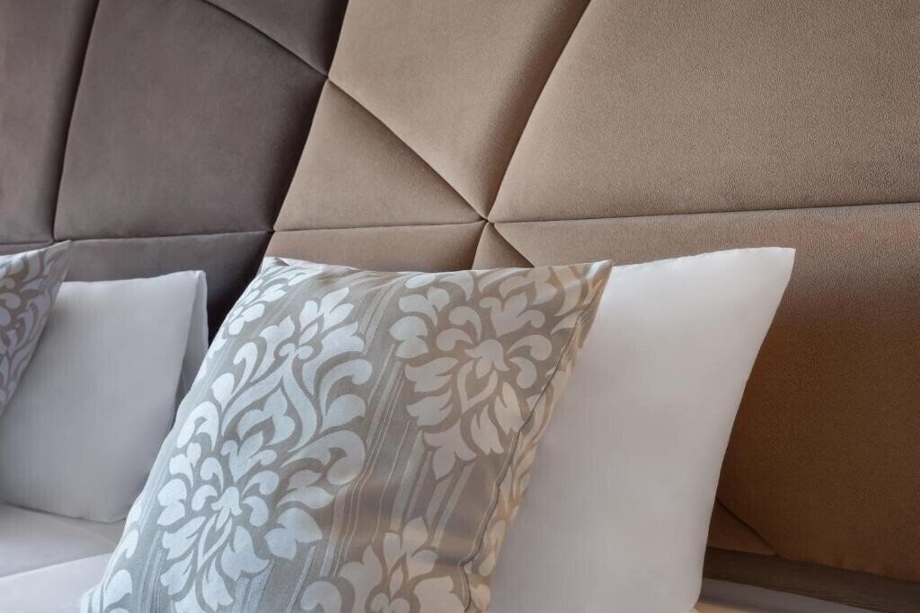 Панорама Plaza Regency Hotels 3*