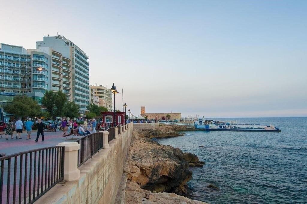 Вид Alborada Aparthotel апартаменты