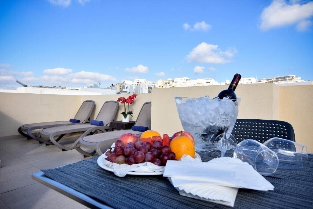 Панорама St Blubay Hotel 3*