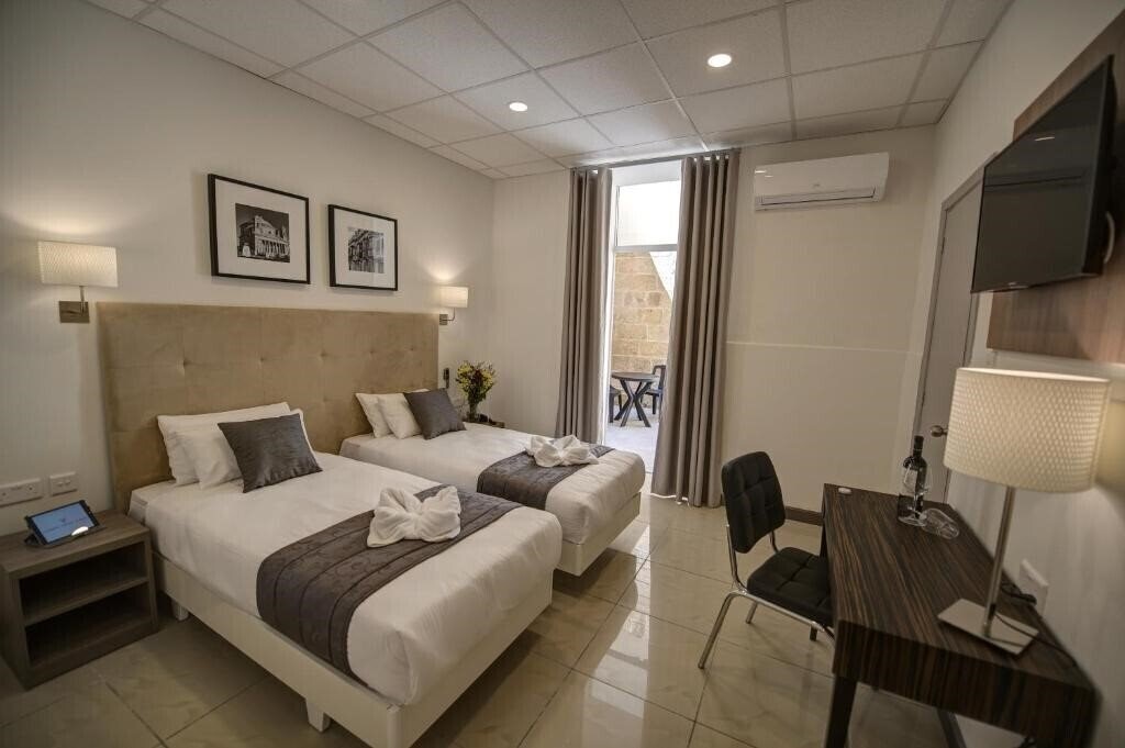 Территория Europa Hotel 2*