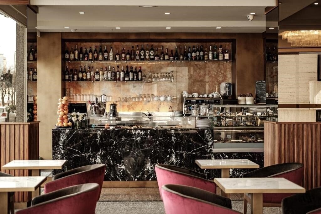 Территория Diplomat Hotel 4*