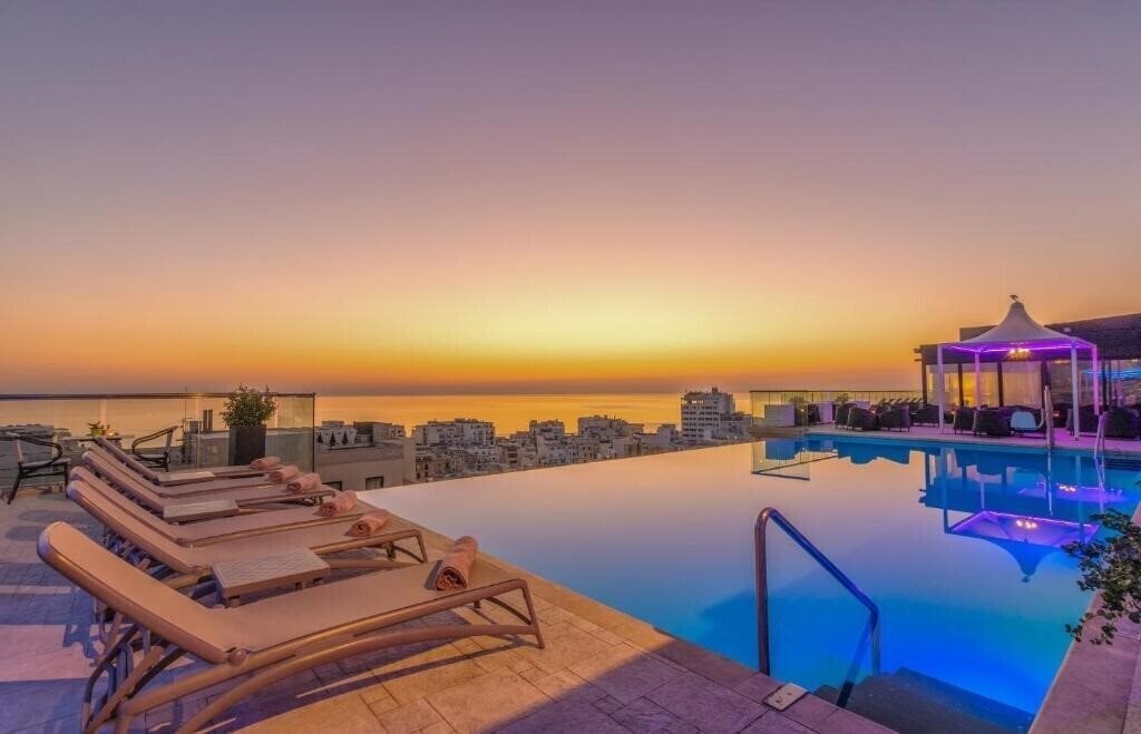 Картинка AX The Palace Malta 5*