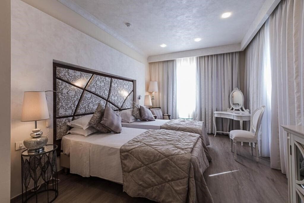 Апартаменты Osborne Hotel 3*