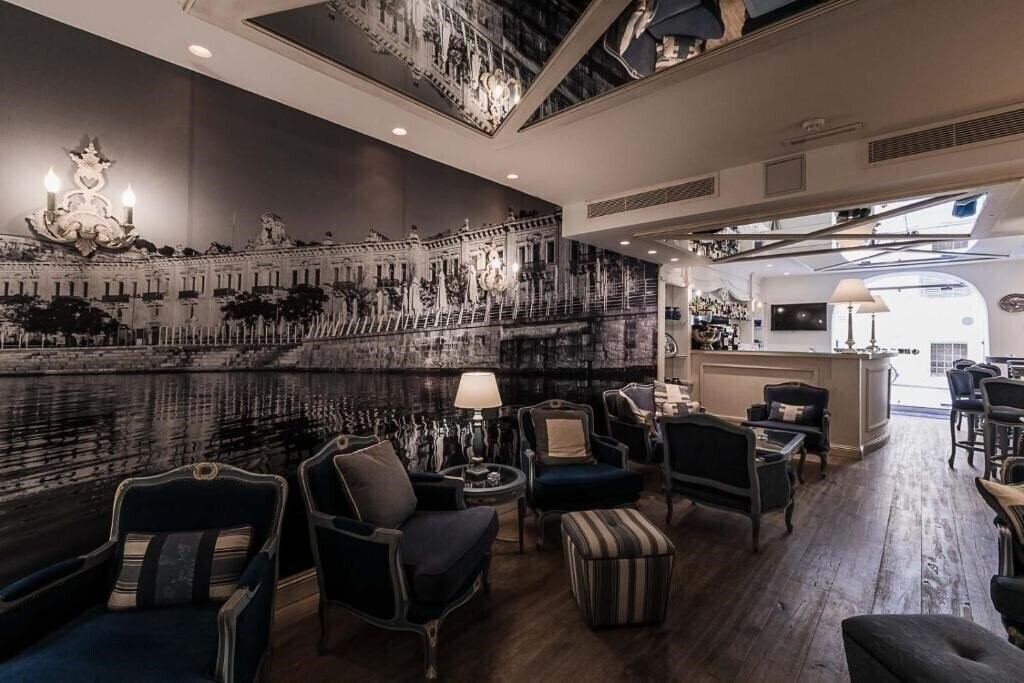 Вид Osborne Hotel 3*