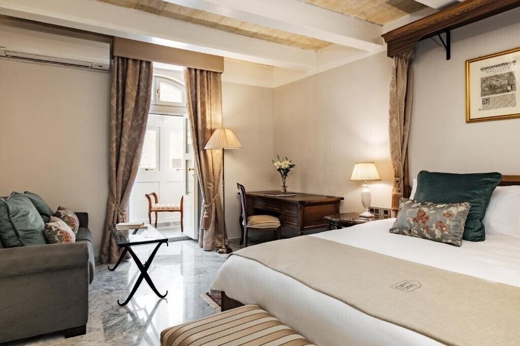 Фотография Palais Le Brun 4*