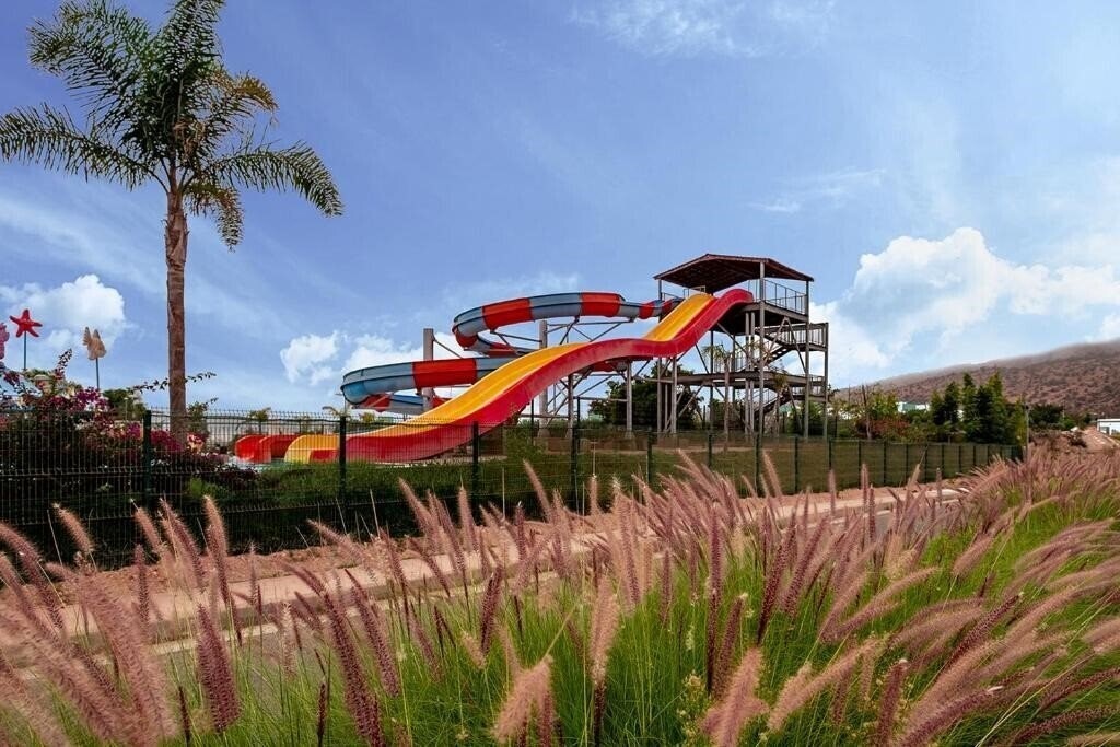 Апартаменти Lunja Village 4*