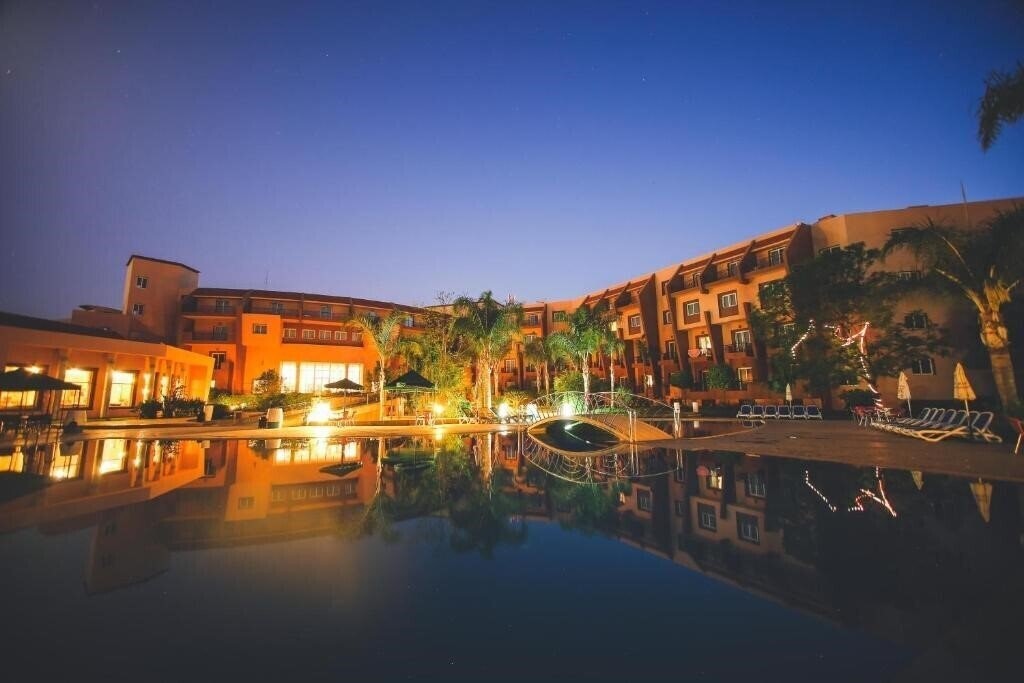 Територія Hotel Menzeh Dalia 4*