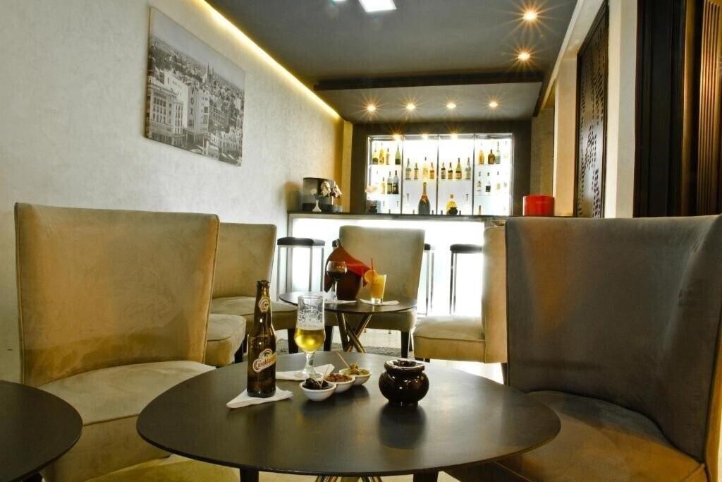 Апартаменти Prince de Paris 4*