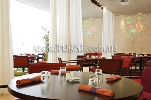 Вид Novotel Casa City Centre 4*