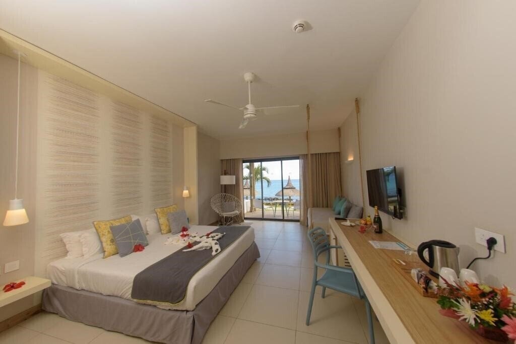 Вид Anelia Resort & Spa( Flic En Flac). 4*