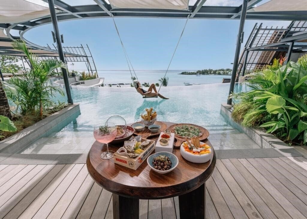 Апартаменты LUX Grand Baie Resort & Residences 5*