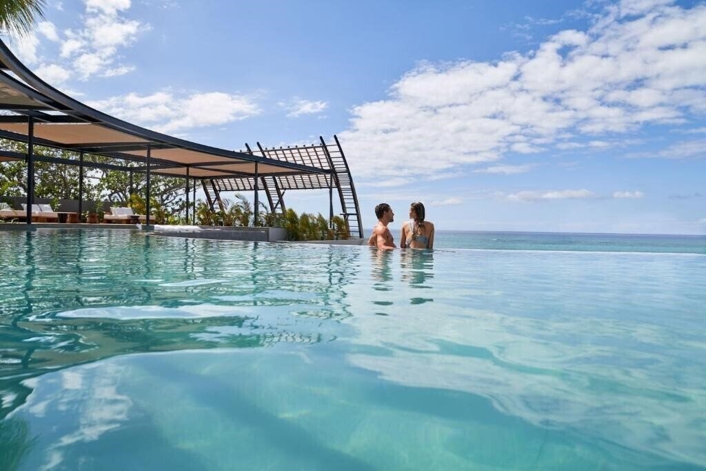 Панорама LUX Grand Baie Resort & Residences 5*