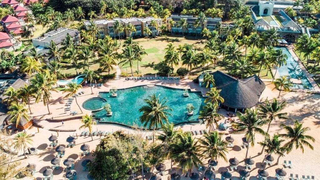 Фото Outrigger Mauritius Resort & SPA 5*