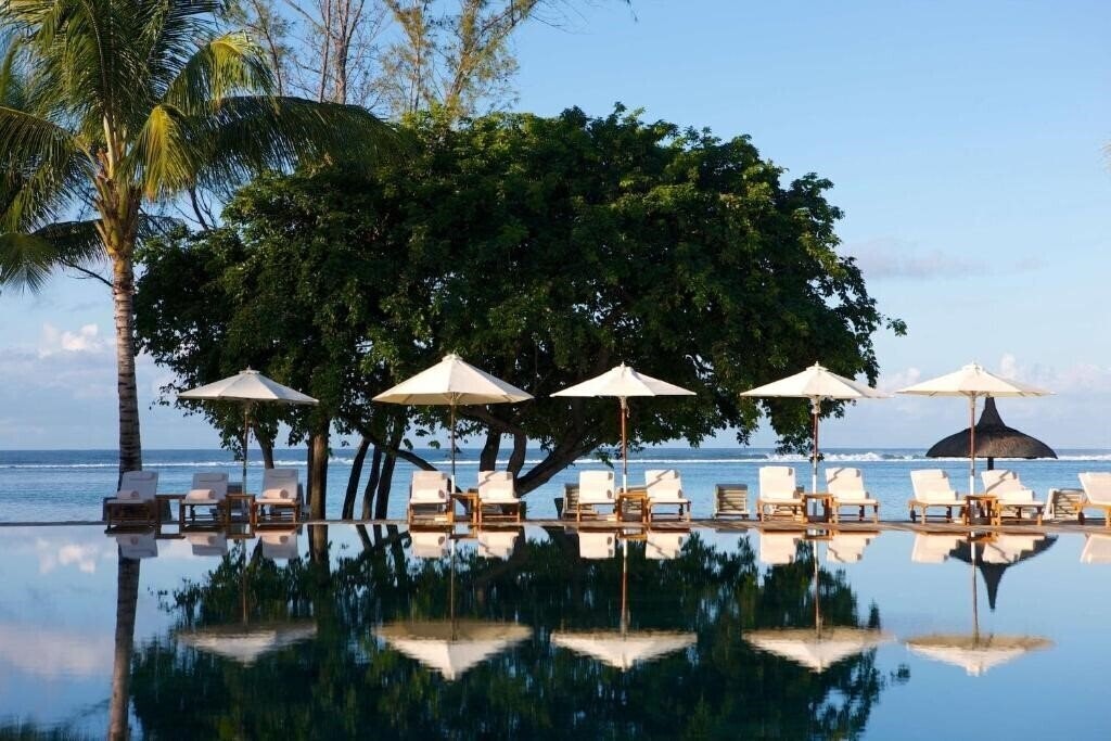 Картинка Outrigger Mauritius Resort & SPA 5*