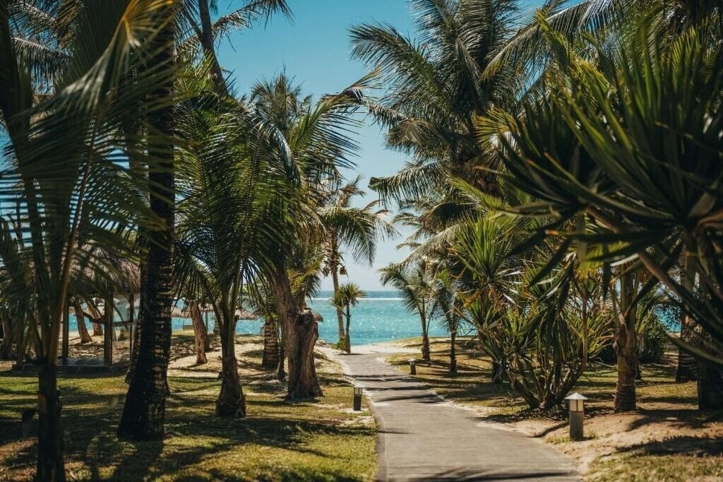 Вид Maritim Crystals Beach Hotel 4*