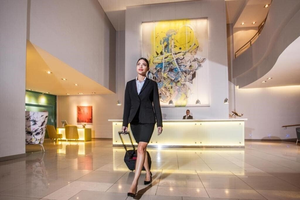 Територія Hennessy Park Hotel 4*