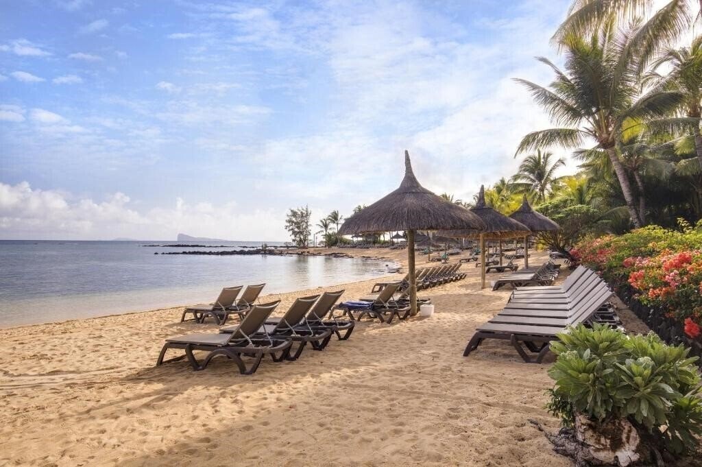 Апартаменты Canonnier Beachcomber Golf Resort & Spa 4*