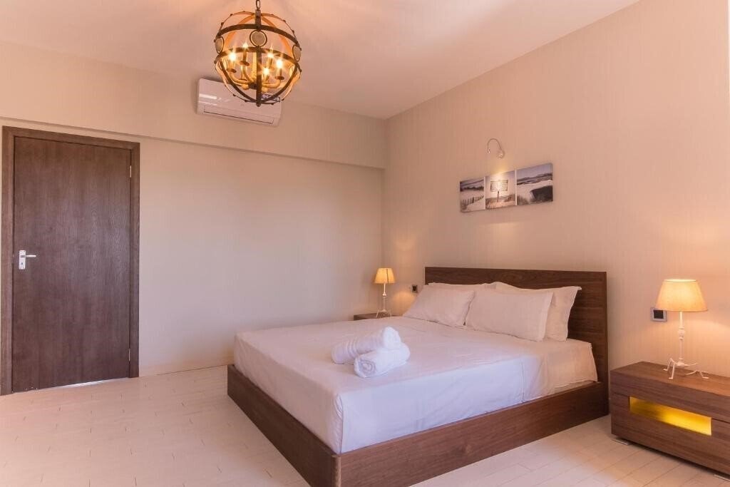Вид Azure Beach Boutique Hotel отель без категории