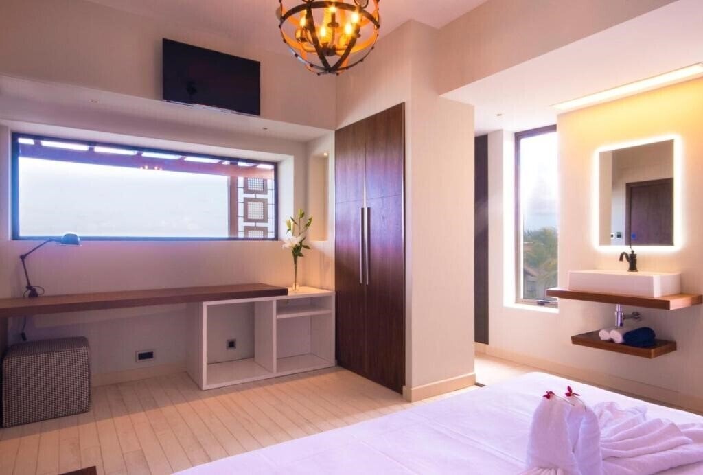 Територія Azure Beach Boutique Hotel отель без категории
