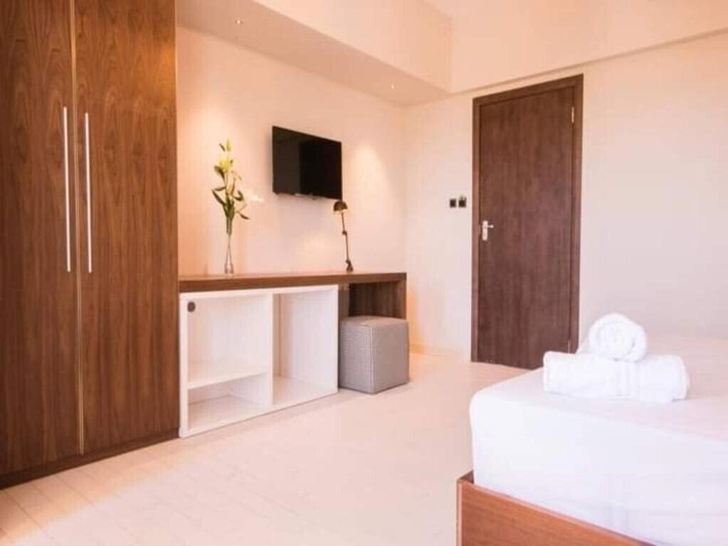 Апартаменти Azure Beach Boutique Hotel отель без категории