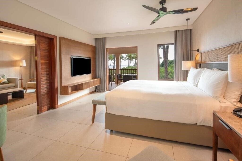 Территория Hilton Mauritius Resort & SPA 5*