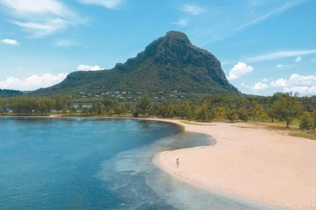 Апартаменты Paradis Beachcomber Golf Resort & Spa 5*