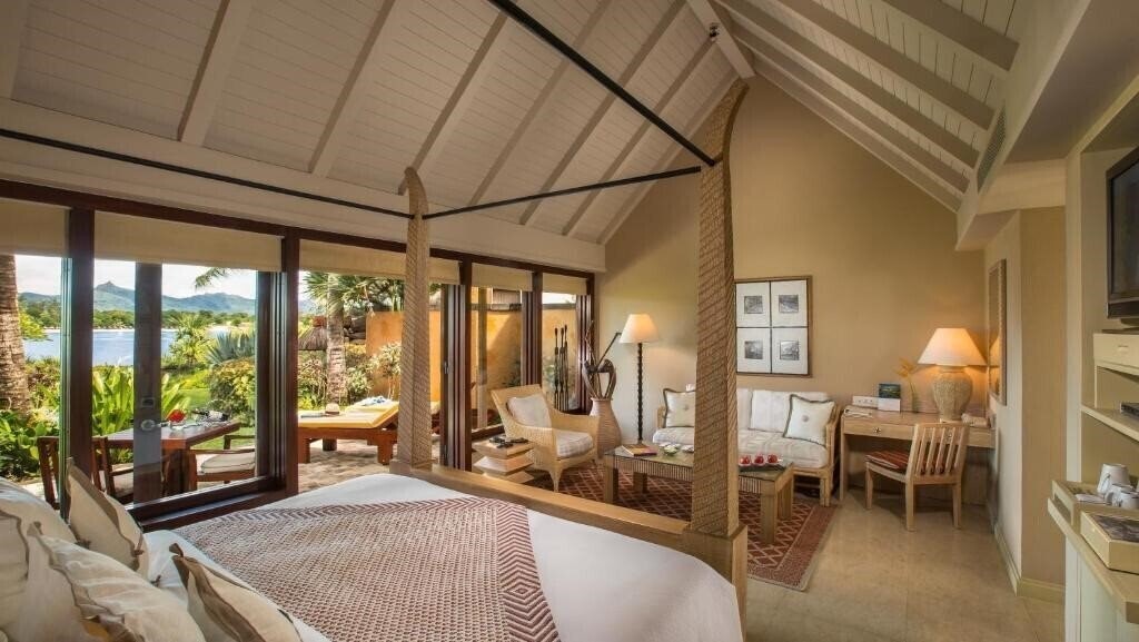 Фото The Oberoi Beach Resort Mauritius 5*