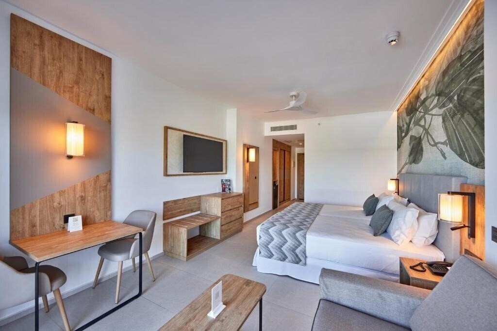 Апартаменты Riu Palace Mauritius (ex. Riu Le Morne) 4*