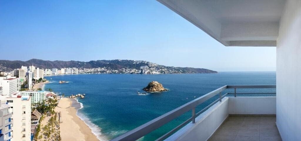 Апартаменти Crowne Plaza Acapulco 4*