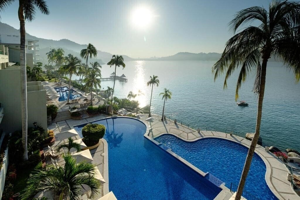 Готель Camino Real Acapulco Diamante 5*